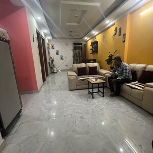 Parking in 3 BHK Builder Floor at Chattarpur – for Sale