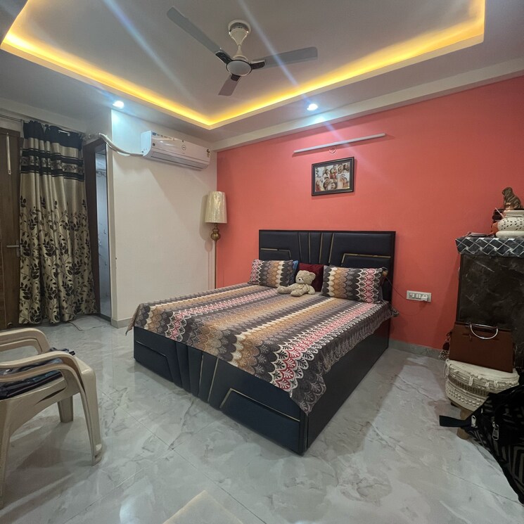 Living Room, chattarpur 3 Bedroom 130 Sq.Yd. Builder Floor In Chattarpur Delhi 8584845