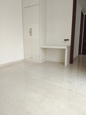 Room in 4 BHK Builder Floor at Vasant Vihar – for Rent