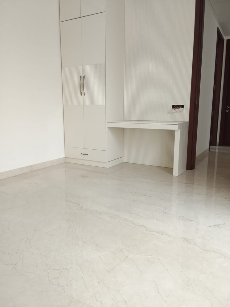 Room, vasant vihar 4 Bedroom 500 Sq.Yd. Builder Floor In Vasant Vihar Delhi 8584840