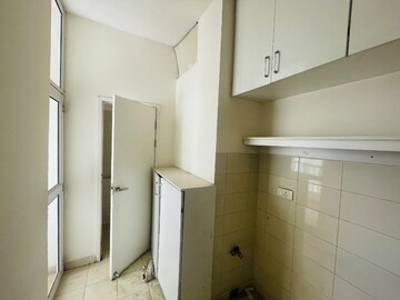 Bathroom in 3 BHK Apartment at Emaar The Palm Drive-The Premier Terraces, Sector 66 – for Sale