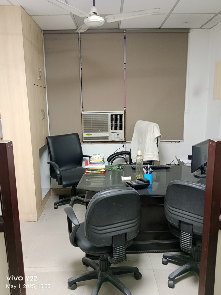 Team Area, laxmi nagar Commercial Office Space 600 Sq.Ft. In Laxmi Nagar Delhi 8584891