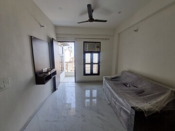 Building Lobby in 1 BHK Builder Floor at Sector 69 – for Rent