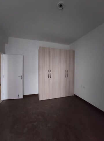 Room in 3 BHK Apartment at Mapsko Mount Ville, Sector 79 – for Rent