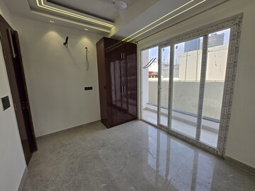 1 BHK Builder Floor For Rent in Chattarpur