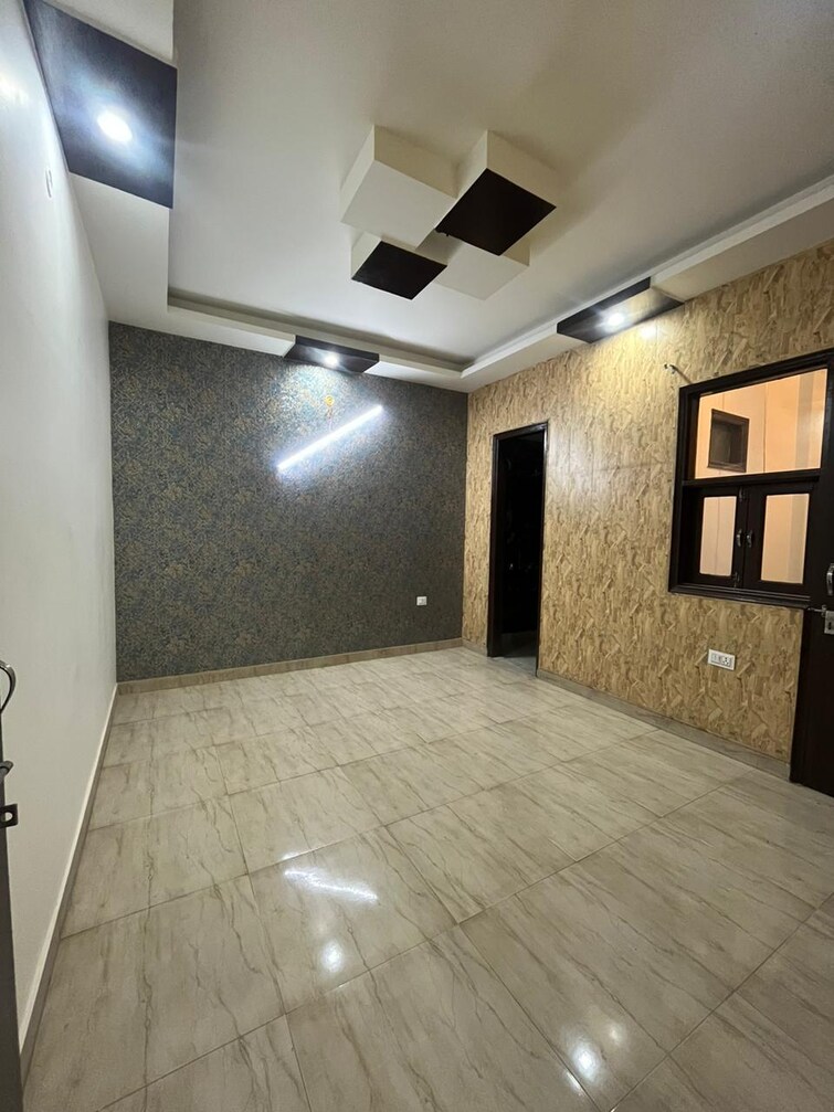 Cover Image, madhavpuram 2 Bedroom 144 Sq.Yd. Apartment In Madhavpuram Meerut 8584974