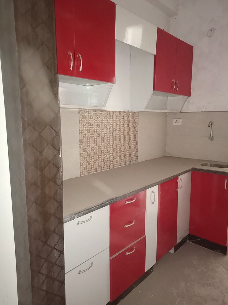 Kitchen, sr-73-avenue 3 Bedroom 1430 Sq.Ft. Builder Floor In Sector 73 Noida 8585010