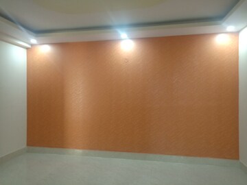 Room in 3 BHK Builder Floor at SR 73 Avenue, Sector 73 – for Sale