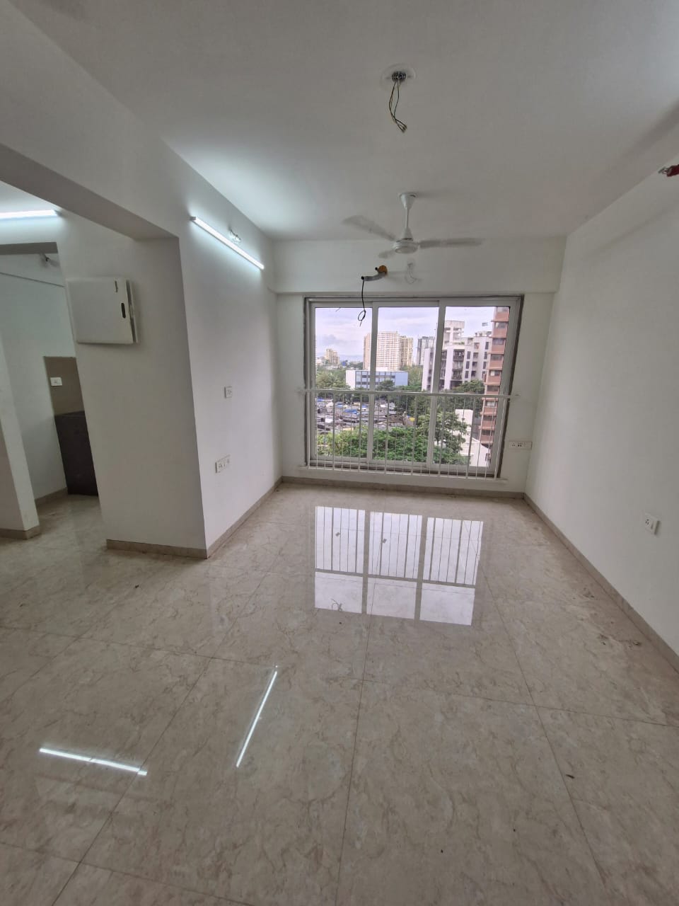 2 BHK Apartment For Rent in Shell Colony