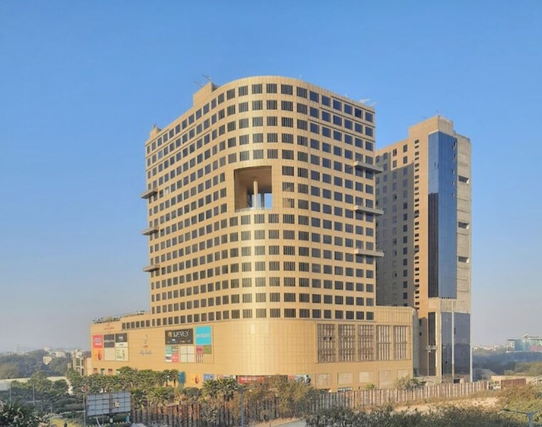 Exterior View, bhutani-experience Commercial Shop 200 Sq.Ft. In Sector 32 Noida 8585132