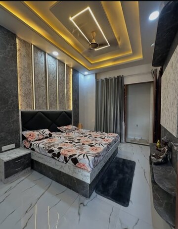 Bedroom in 4 BHK Builder Floor at Sector 37 – for Rent