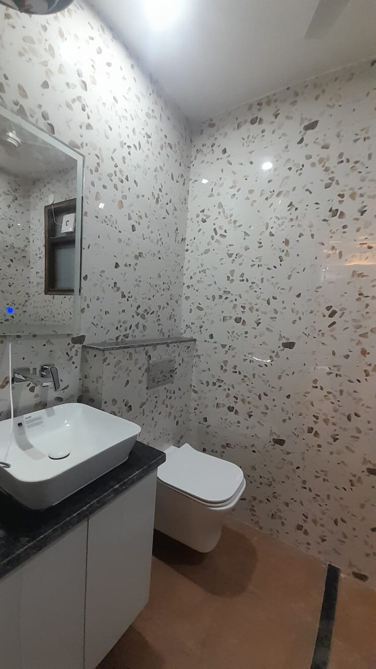 Bathroom, godrej-101 2 Bedroom 1572 Sq.Ft. Apartment In Sector 79 Gurgaon 8585203