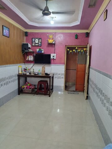 Living Room in 2 BHK Apartment at Ganesh Apartment Kalyan East, Kalyan East – for Rent
