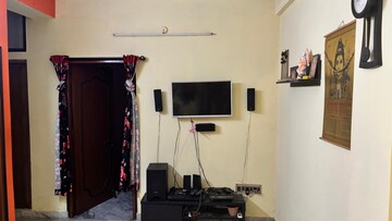 Furnished Amenities in 2 BHK Apartment at Garia – for Rent