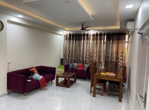 Master Bedroom in 3 BHK Builder Floor at Unitech Arcadia, South City 2 – for Sale