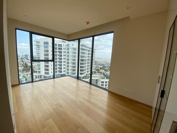 Room in 3 BHK Apartment at Embassy Lake Terrace, Hebbal – for Rent