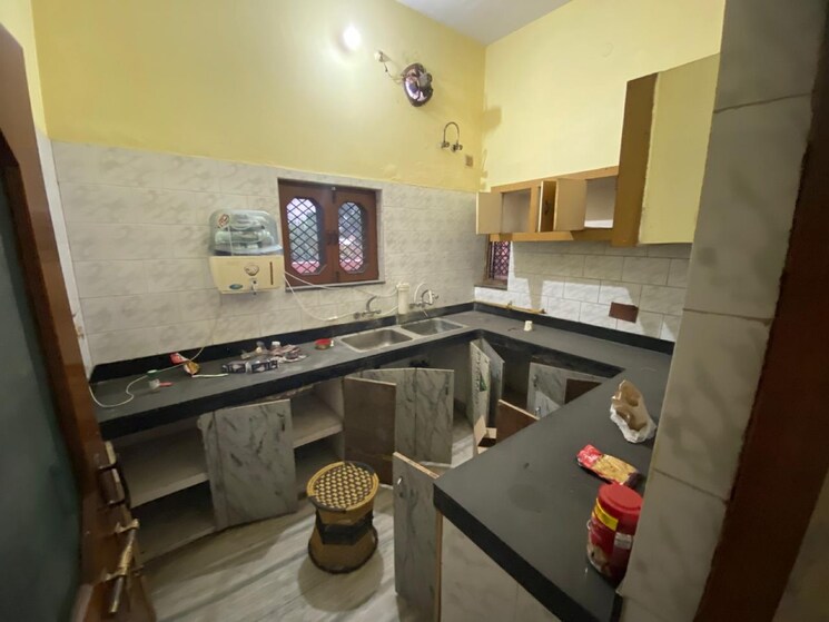 Kitchen, pallav puram phase 2 6+ Bedroom 2250 Sq.Ft. Villa In Pallav Puram Phase 2 Meerut 8585131
