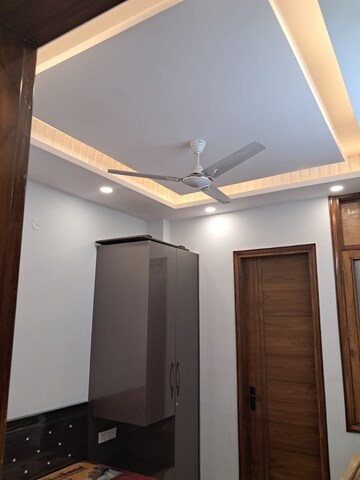 Building Lobby in 2 BHK Builder Floor at Indrapuram – for Rent