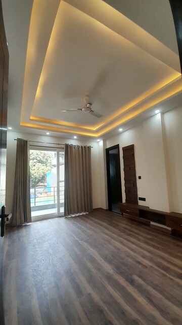 2 BHK Apartment For Rent in Godrej 101, Sector 79