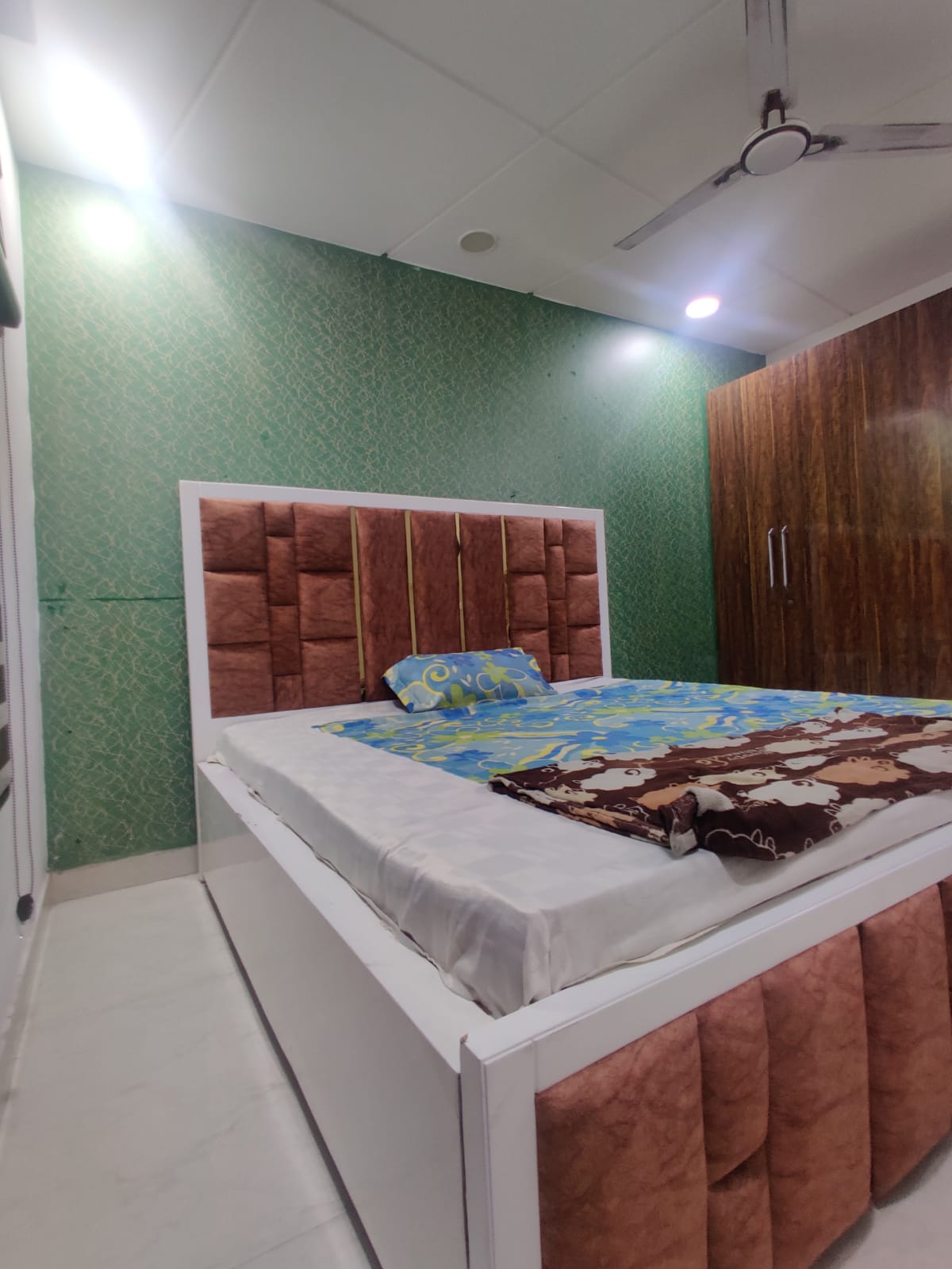 3 BHK Builder Floor For Sale in Pitampura Hosing 