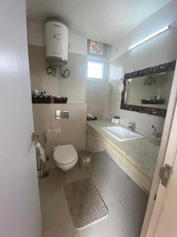 Bathroom in 3.5 BHK Apartment at Bestech Park View City 2, Sector 49 – for Sale