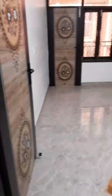 2 BHK Builder Floor For Rent in Govindpuri
