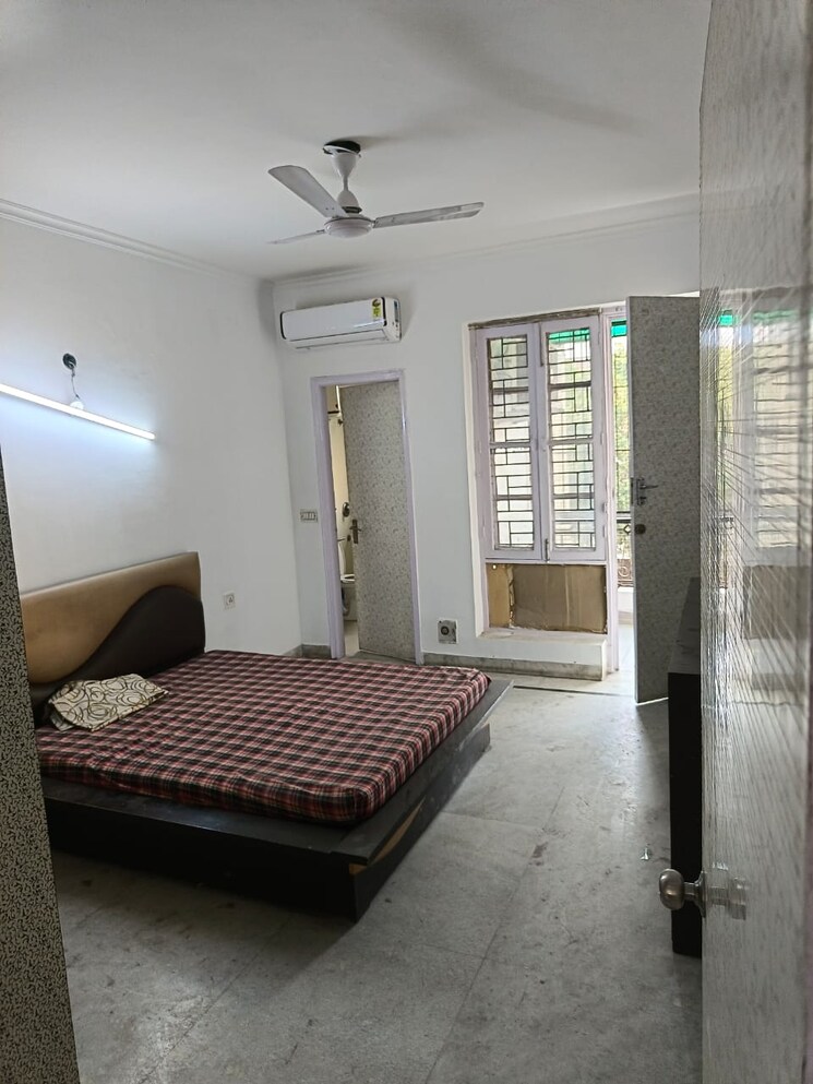 Bedroom, today-luxotica 3 Bedroom 300 Sq.Yd. Builder Floor In Sector 65 Gurgaon 8585358