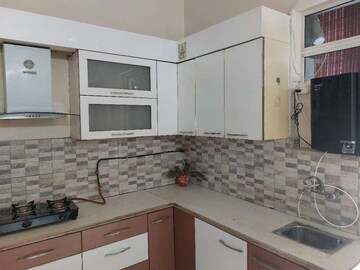 Kitchen in 2 BHK Builder Floor at RWA Apartments Sector 47, Sector 47 – for Rent