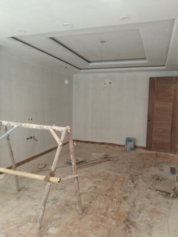  Shop For Rent in Sector 14