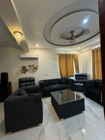 Master Bedroom in 3 BHK Builder Floor at Sector 45 – for Rent