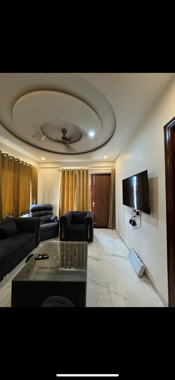 Master Bedroom in 3 BHK Builder Floor at Sector 45 – for Rent
