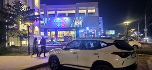  Showroom For Sale in Sushma Capital, Kishanpura