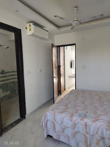 1 BHK Builder Floor For Rent in Sector 57