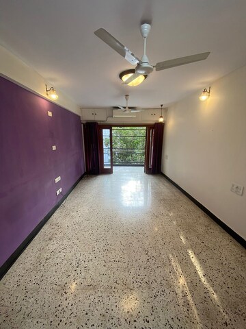 3 BHK Apartment For Rent in Khar West