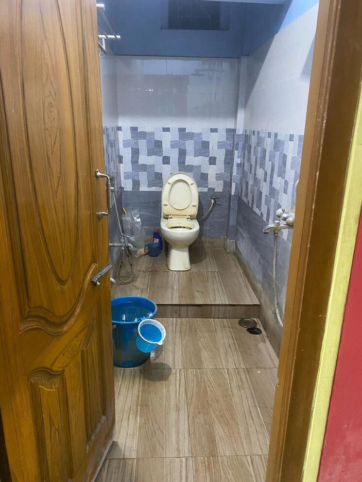 Bathroom, pansila 4 Bedroom 2145 Sq.Ft. Independent House In Pansila Kolkata 8585367
