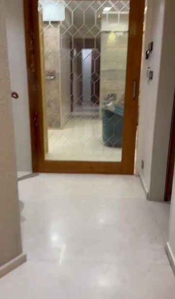 Room in 2 BHK Apartment at Transcon Triumph Tower, Andheri West – for Sale