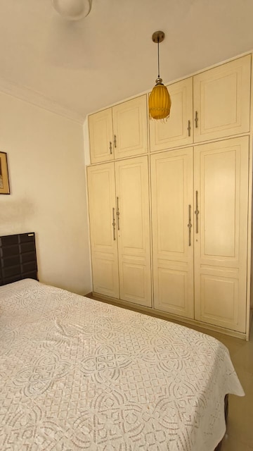 Bedroom in 2.5 BHK Apartment at Deonar – for Rent