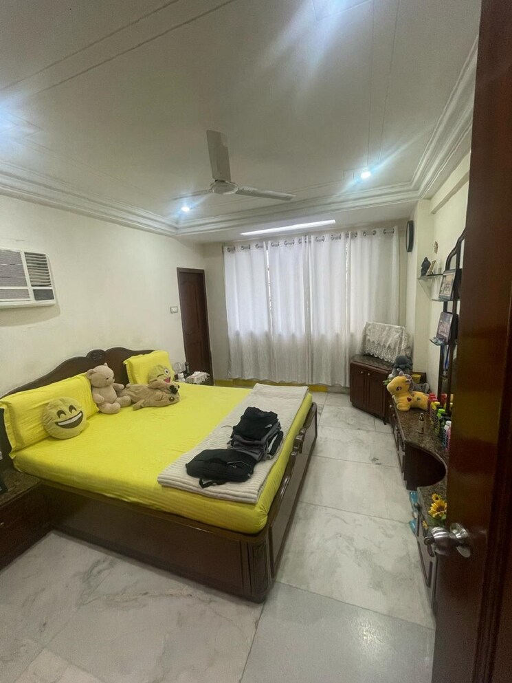 Bedroom, khar west 3 Bedroom 1200 Sq.Ft. Apartment In Khar West Mumbai 8585549