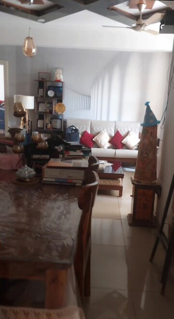 2 BHK Apartment For Rent in Panchsheel Wellington, Dundahera