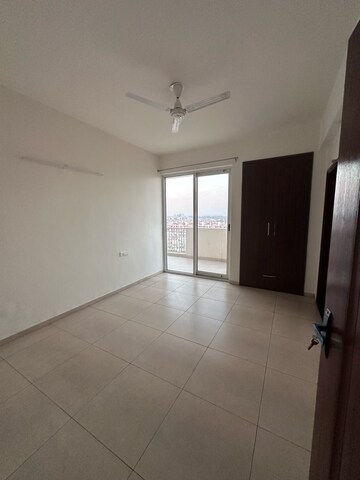 Room in 3 BHK Apartment at Kalka – for Sale