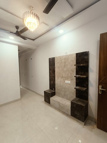 Living Room in 1 BHK Apartment at Sector 73 – for Sale