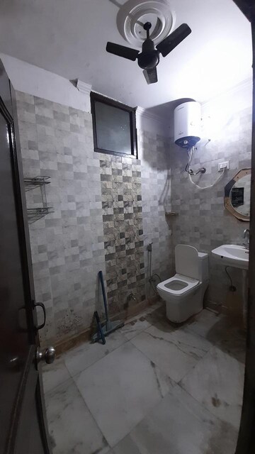 Bathroom in 3 BHK Builder Floor at Ansal Sushant Lok I, Sector 43 – for Rent