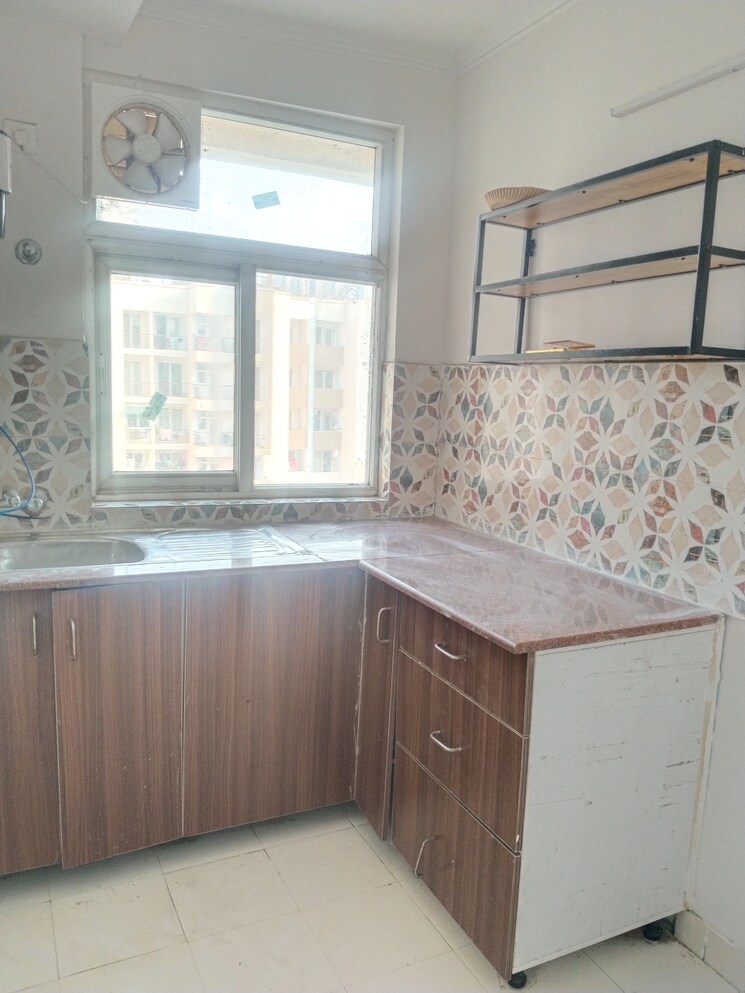 Kitchen, amrapali-leisure-park 2 Bedroom 955 Sq.Ft. Apartment In Amrapali Leisure Valley Greater Noida 8585677