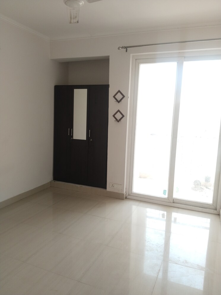 Room, amrapali-leisure-park 2 Bedroom 955 Sq.Ft. Apartment In Amrapali Leisure Valley Greater Noida 8585677