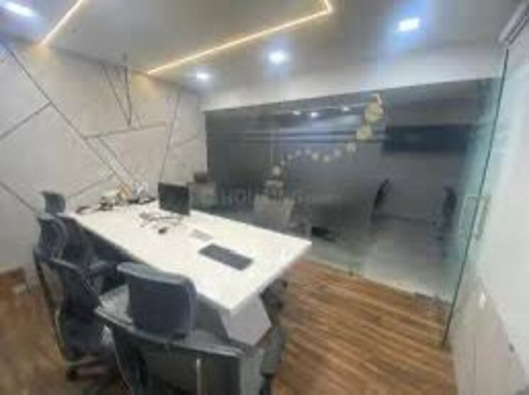 Team Area, sector 62 Commercial Office Space 725 Sq.Ft. In Sector 62 Noida 8585727