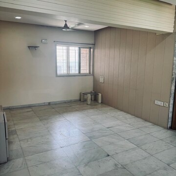 2 BHK Apartment For Rent in La Chapelle Apartment, Evershine Nagar