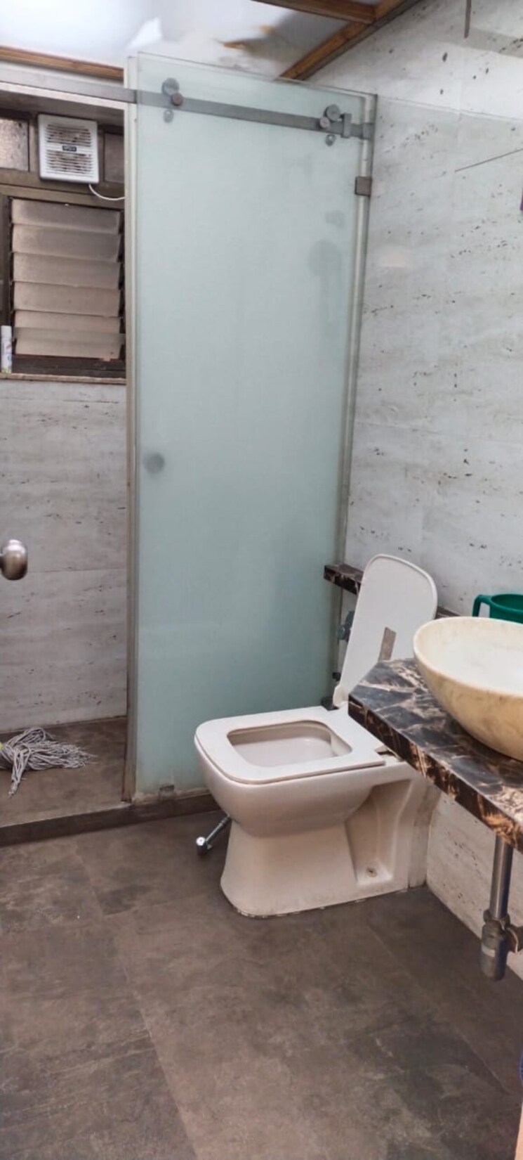 Bathroom, raheja-sherwood 3 Bedroom 1300 Sq.Ft. Apartment In Goregaon East Mumbai 8585774