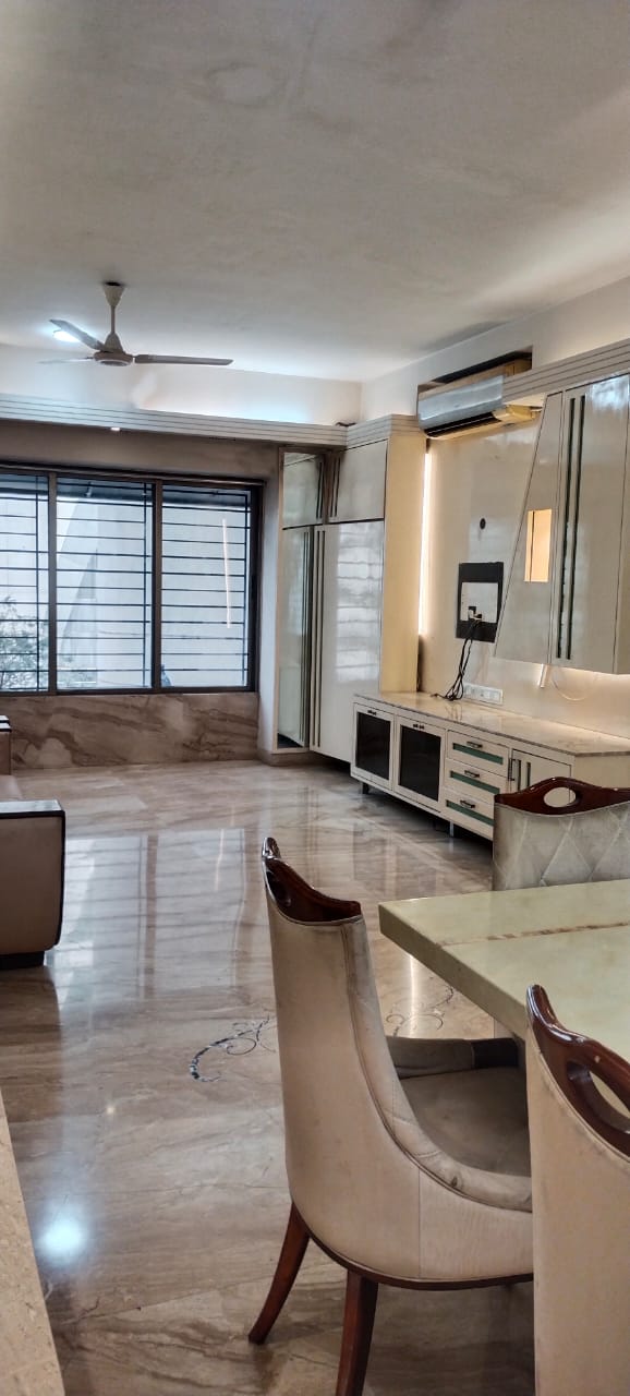 3 BHK + Extra Room Apartment For Rent in Raheja Sherwood