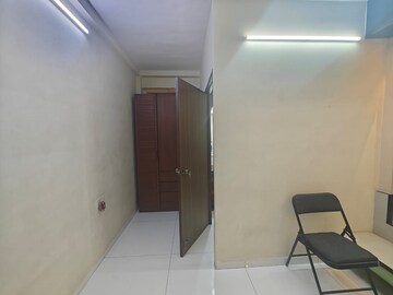 1 BHK Apartment at Bandra West – for Rent