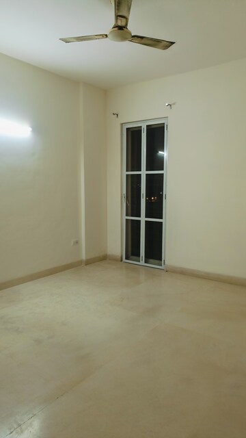 Room in 3 BHK Apartment at Puri Aanandvilas, Sector 81 – for Rent